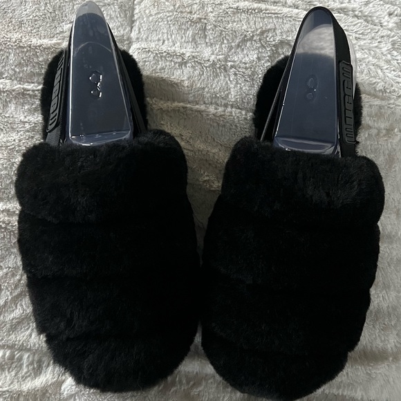 New Ugg Size 8 w super fluff slipper - Picture 2 of 7